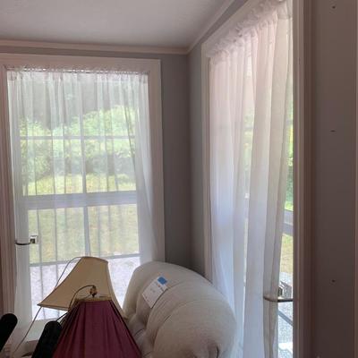 Set of Sheer Curtains & Tension Rods (LR-HS)