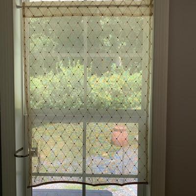 Set of Sheer Curtains & Tension Rods (LR-HS)