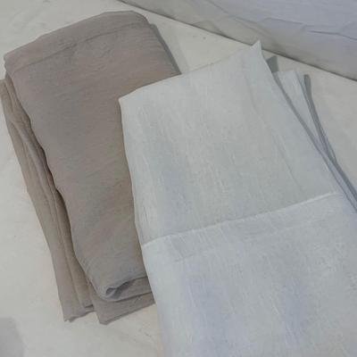 Set of Sheer Curtains & Tension Rods (LR-HS)