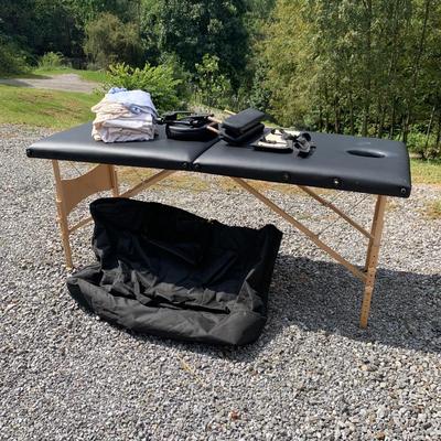 Costway Portable Massage table with Carrying Case (FP-HS)