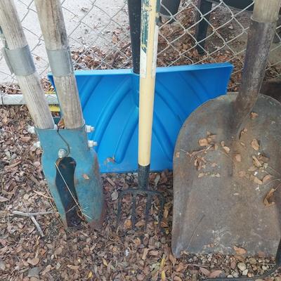 POST HOLE DIGGER- SHOVALS-SNOW SHOVAL-RACK=HOE