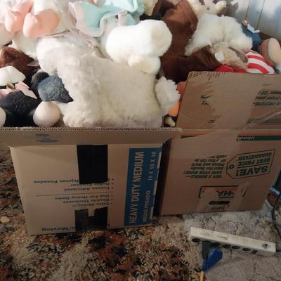 CHILDREN'S CHAIRS AND 2 LARGE BOXES OF CABBAGE PATCH KIDS AND PLUSH ANIMALS