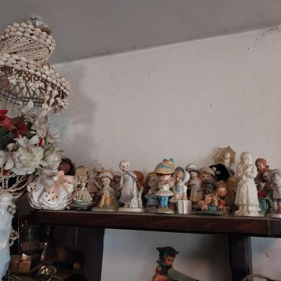 BEDROOM FULL OF COLLECTIBLES, KNICK KNACKS AND MORE