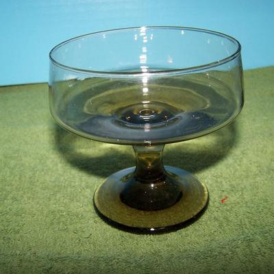 LOT 78  LOVELY MID CENTURY GLASS BAR WARE