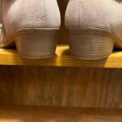 Baretraps Boots & Shoes Size 8.5 (BR2-RG)