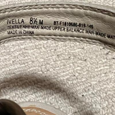 Baretraps Boots & Shoes Size 8.5 (BR2-RG)