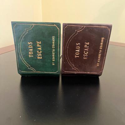 'Toads Escape' Kenneth Grahame Bookends with Unique Wooden Candleholder (O-MG)