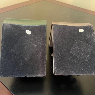 'Toads Escape' Kenneth Grahame Bookends with Unique Wooden Candleholder (O-MG)