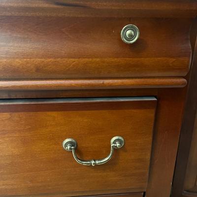 Three Drawer Chest of Drawers (O-MG)