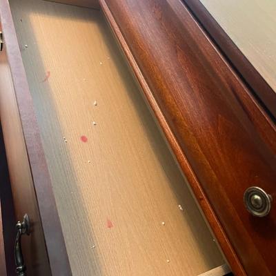 Three Drawer Chest of Drawers (O-MG)