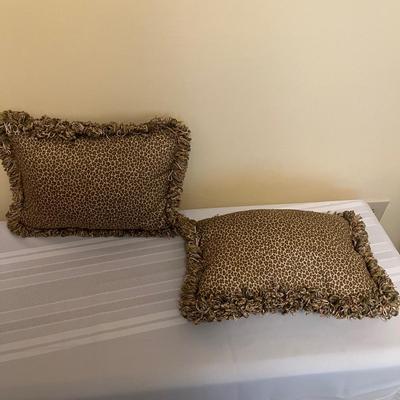 Accent Pillows: Leopard Print, Monkeys, & More (O-MG)