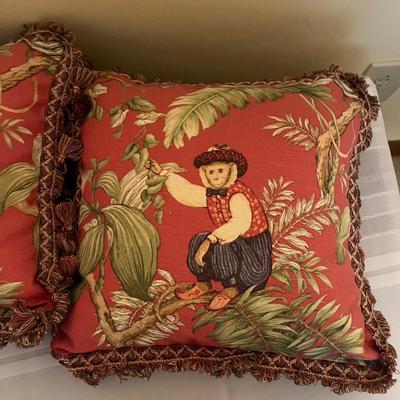 Accent Pillows: Leopard Print, Monkeys, & More (O-MG)