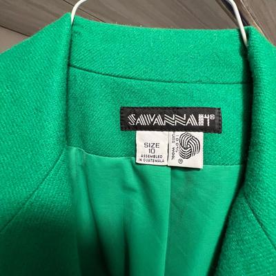 Ladies Casual & Dressy Size M/L Tops & Skirts Plus Wool Blazers (O-RG)