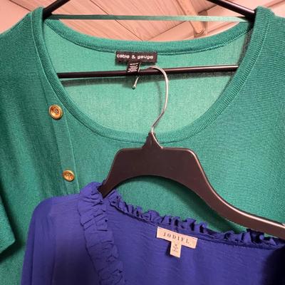 Ladies Casual & Dressy Size M/L Tops & Skirts Plus Wool Blazers (O-RG)