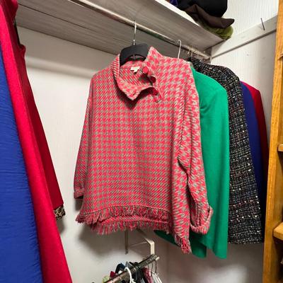 Ladies Casual & Dressy Size M/L Tops & Skirts Plus Wool Blazers (O-RG)