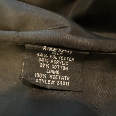 Ladies Casual & Dressy Size M/L Tops & Skirts Plus Wool Blazers (O-RG)