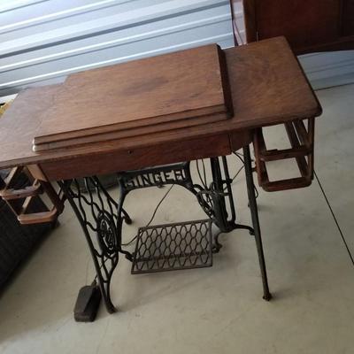 Sewing Machine Table