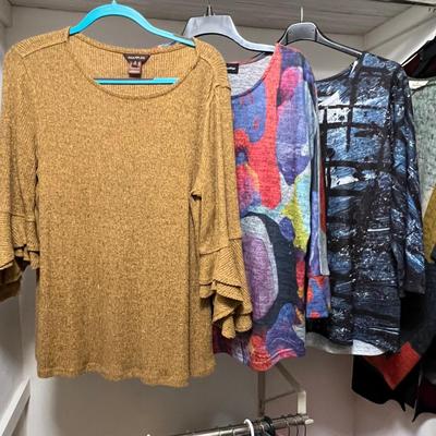 Boho Chic Style Tops & Sweater Dresses Size M/L incl. Tribal & More (O-RG)
