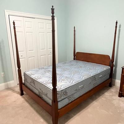 Solid Maple Four Poster Full Size Bed ~ SEARS ~ Imperial Elite Full Size Mattress & Boxspring Included