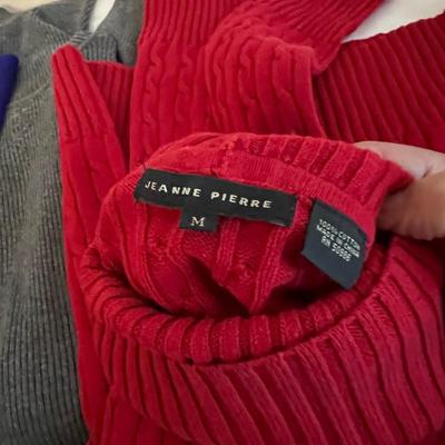 Tommy Hilfiger, Chicoâ€™s, Tribal & More Ladies Sweaterâ€™s Size M/L (BR2-RG)