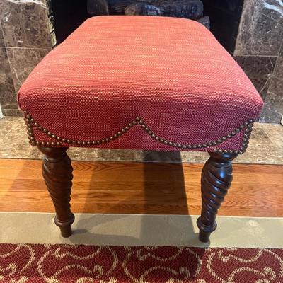 Ottoman & Accent Pillows (LR-MG)