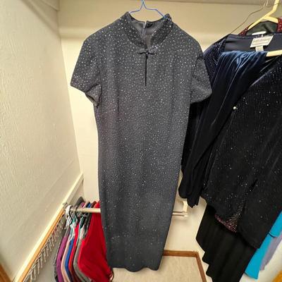 Womenâ€™s Dressy Outfits Size 10-12 (BR2-RG)