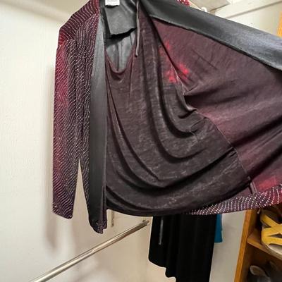 Womenâ€™s Dressy Outfits Size 10-12 (BR2-RG)