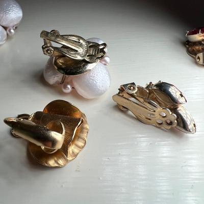 Gold Post and Clip Earrings (BR2-RG)