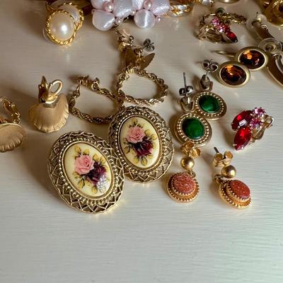 Gold Post and Clip Earrings (BR2-RG)