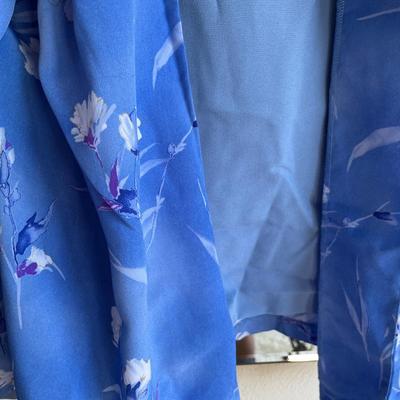 Lot of blue pant suits/ skirt suits