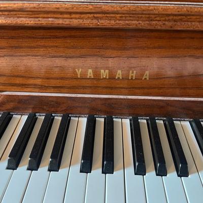 Yamaha Upright Piano & Bench (LR-MG)