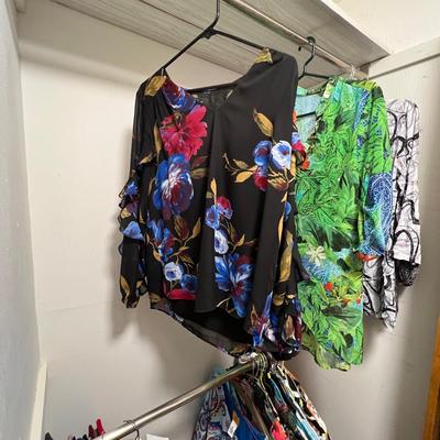 Maggy London, Tribal Jeans & More Bold/Colorful Size M Clothing (BR2-RG)