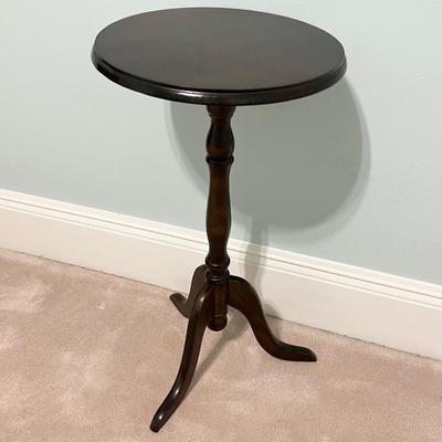Dark Wood Round Pedestal Accent Side Table