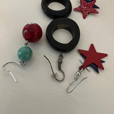 Twenty Plus Pairs of Earrings (BR2-RG)