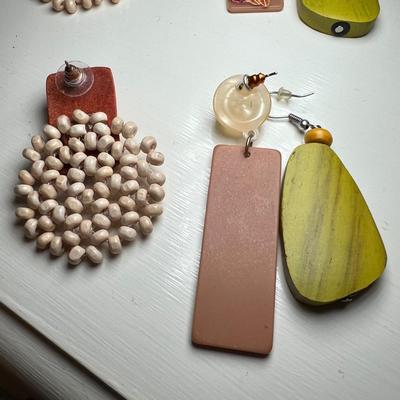 Twenty Plus Pairs of Earrings (BR2-RG)