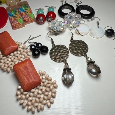 Twenty Plus Pairs of Earrings (BR2-RG)