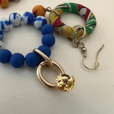 Twenty Plus Pairs of Earrings (BR2-RG)