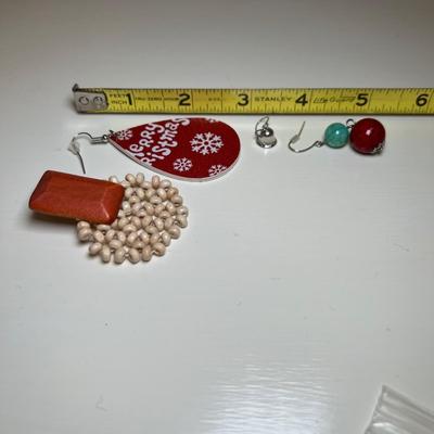 Twenty Plus Pairs of Earrings (BR2-RG)