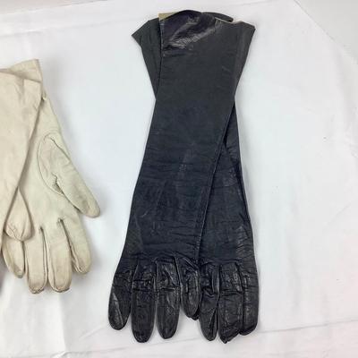 851 Vintage ARIS of PARIS Glove Lot