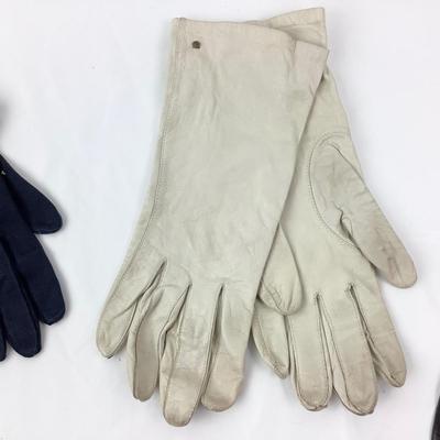 851 Vintage ARIS of PARIS Glove Lot