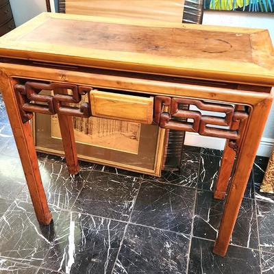 Lot #175  Contemporary Asian-styled Side/Entry Table