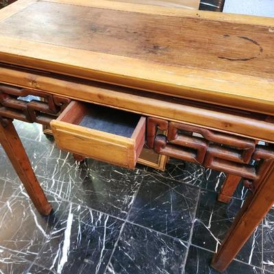 Lot #175  Contemporary Asian-styled Side/Entry Table