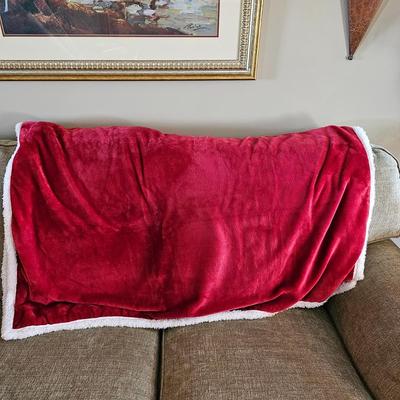 Christmas Pillows, Tree Skirts & More (LR-JS)