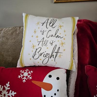 Christmas Pillows, Tree Skirts & More (LR-JS)