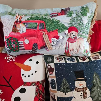 Christmas Pillows, Tree Skirts & More (LR-JS)