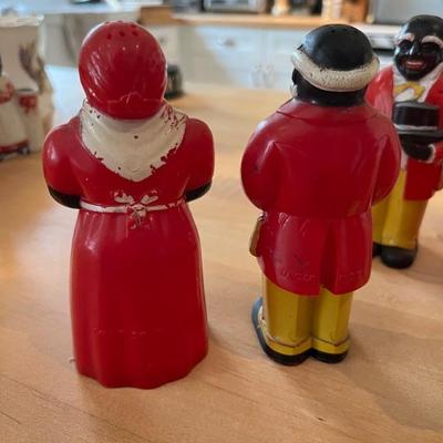 vintage salt and pepper shakers from Aunt Jemima restaurants, black Americana