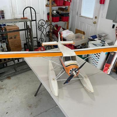 Model Airplane
