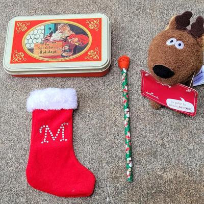 New Christmas Coca-Cola Playing Cards and Small Gifts
