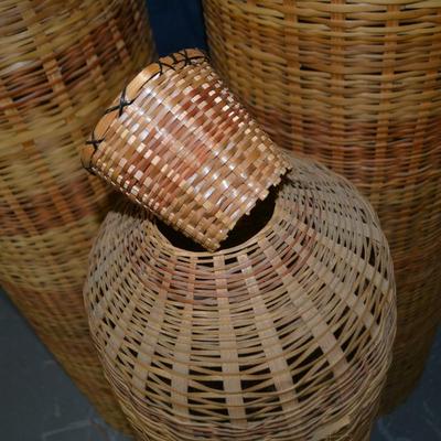 LOT 9. VINTAGE RATTAN STACKING FLOOR VASE DECOR