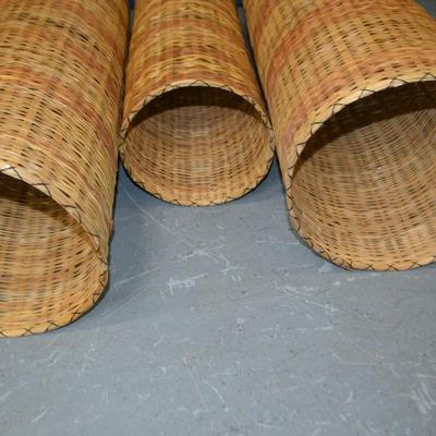 LOT 9. VINTAGE RATTAN STACKING FLOOR VASE DECOR
